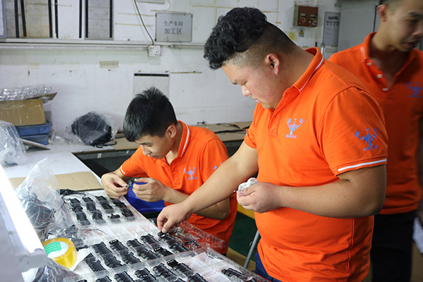 塑膠模具制造廠——博騰納力苛品質(zhì)，追求極致