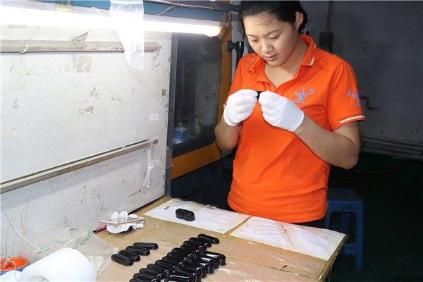 深圳塑膠模具廠：博騰納匠心獨運，打造品質(zhì)模具